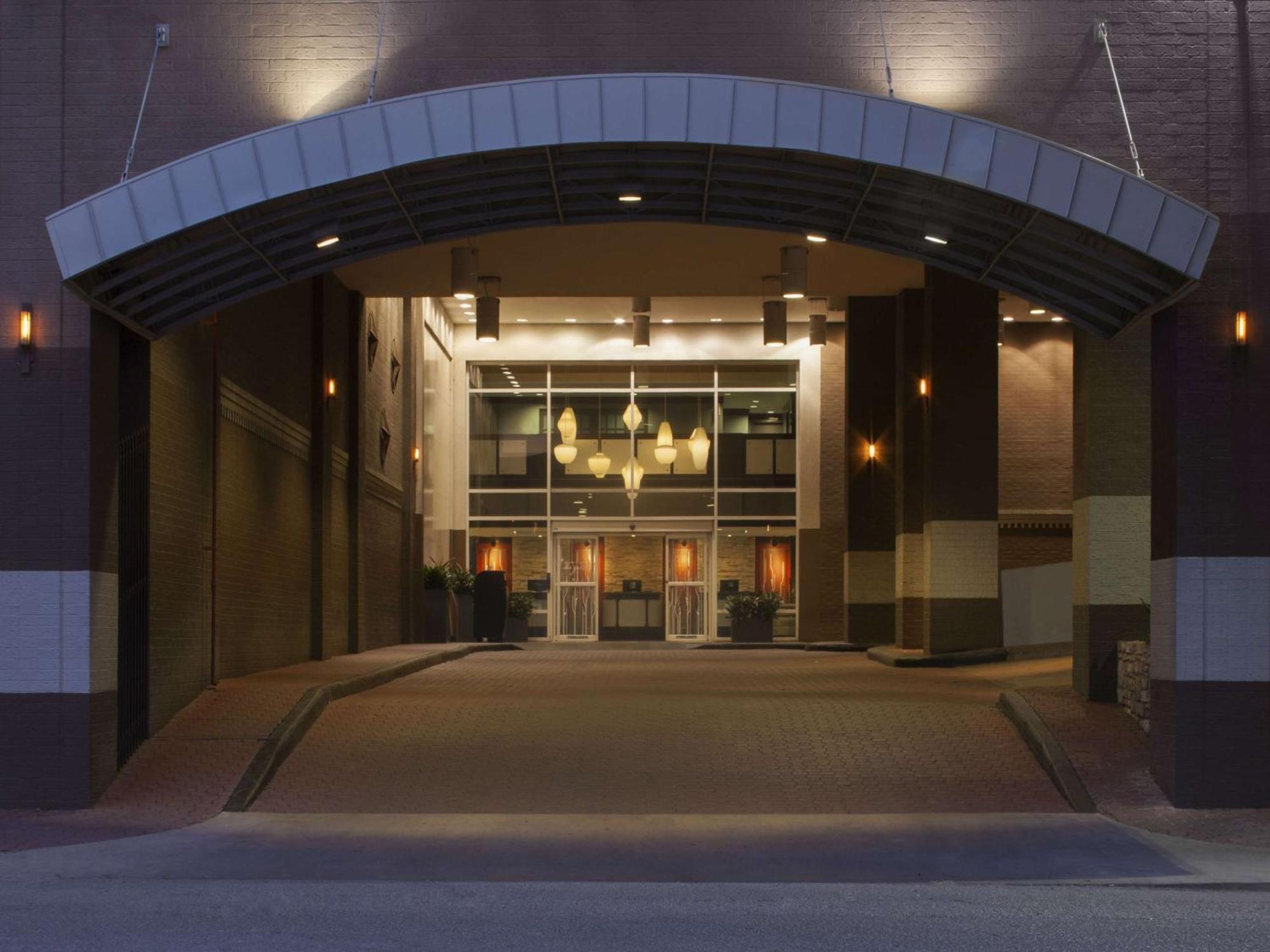 Hilton Garden Inn Austin Downtown Exterior photo